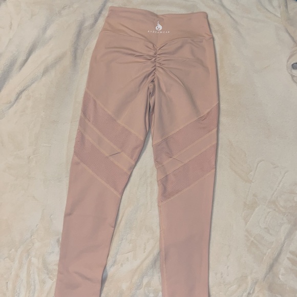 Ryderwear booty scrunch leggings with mesh, size small. - Picture 2 of 3